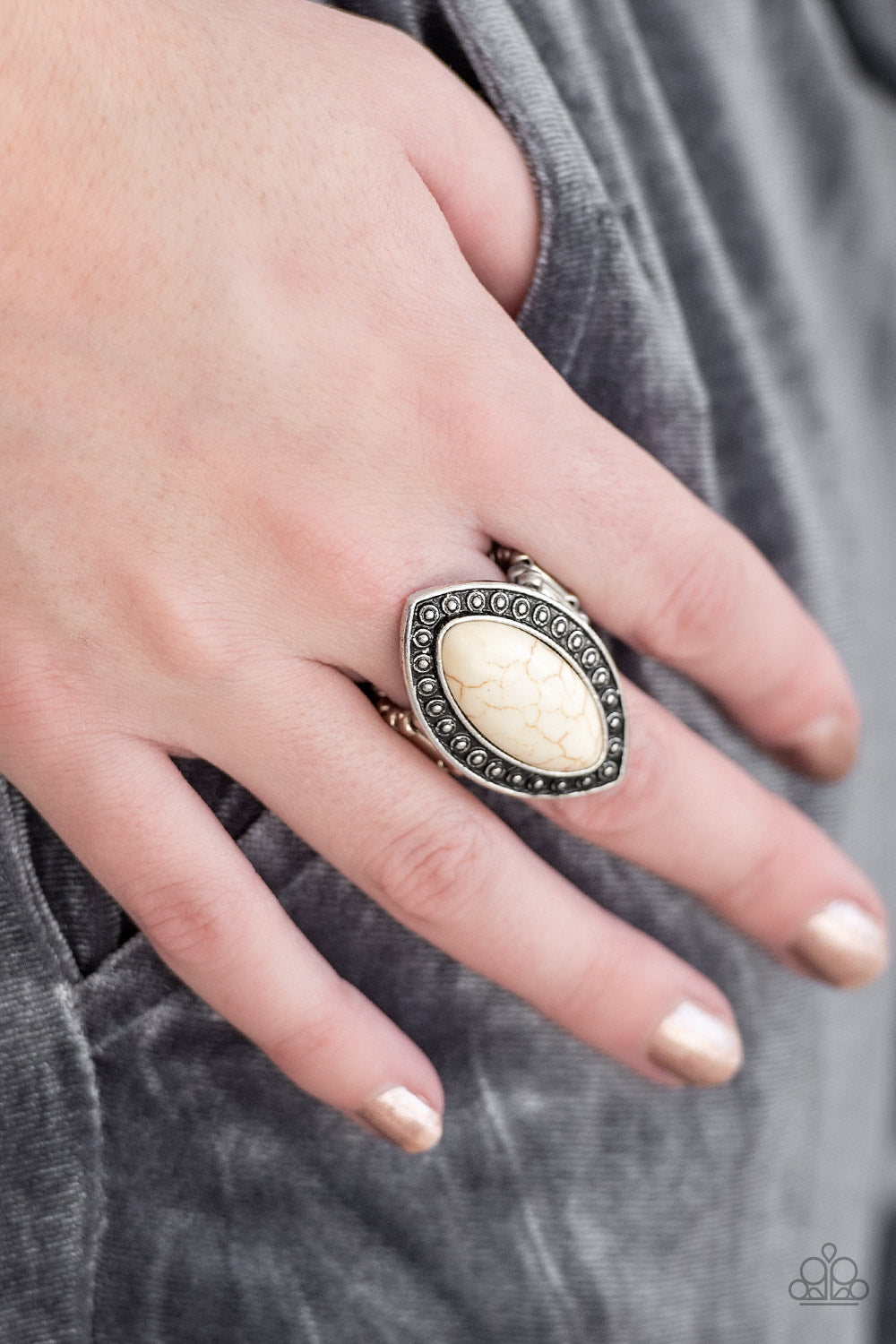 Paparazzi ♥ Aiming For Amazon - White ♥  Ring