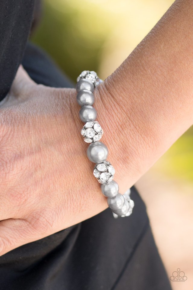 Paparazzi ♥ Pearls and Parlors - Silver ♥ Bracelet