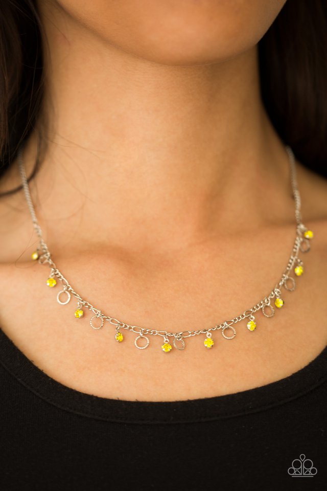 Paparazzi ♥ Dinner Party Demure - Yellow ♥ Necklace