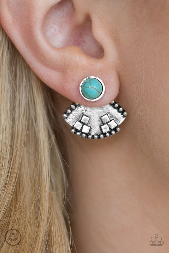 Paparazzi ♥ Stylishly Santa Fe - Blue Post ♥ Post Earrings