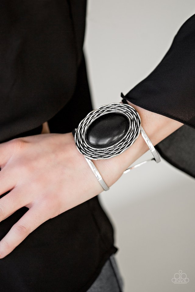 Paparazzi ♥ One For The RODEO - Black ♥ Bracelet
