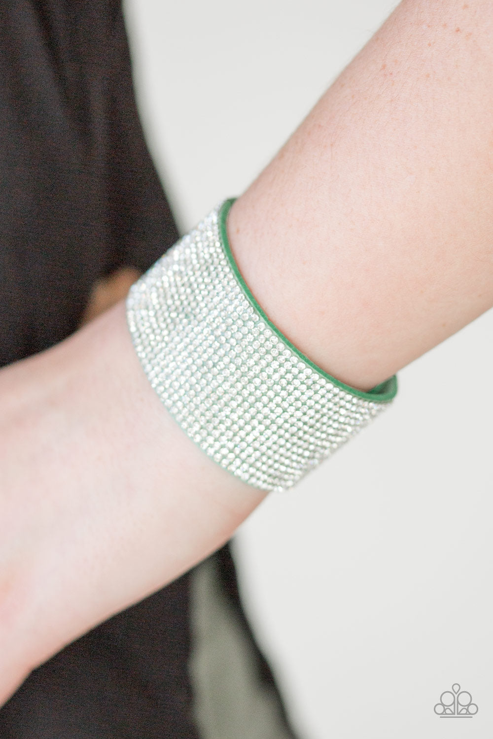Paparazzi ♥ Roll With The Punches - Green ♥  Bracelet