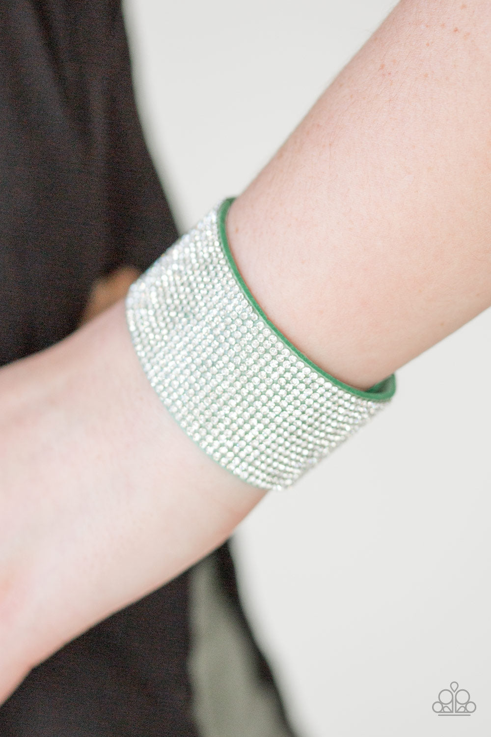 Paparazzi ♥ Roll With The Punches - Green ♥  Bracelet