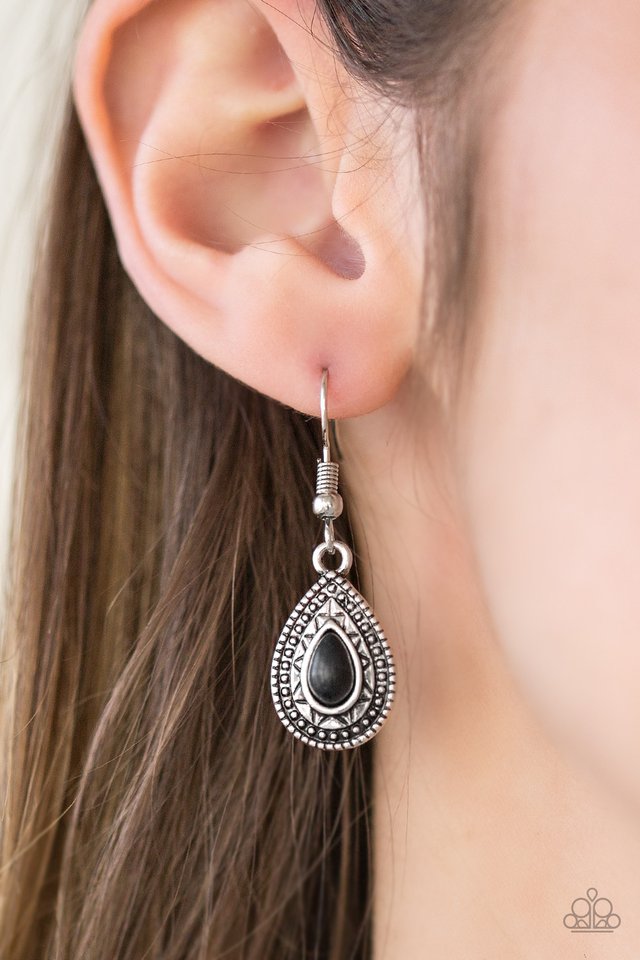 Paparazzi ♥ Blazing Beauty - Black ♥ Earrings