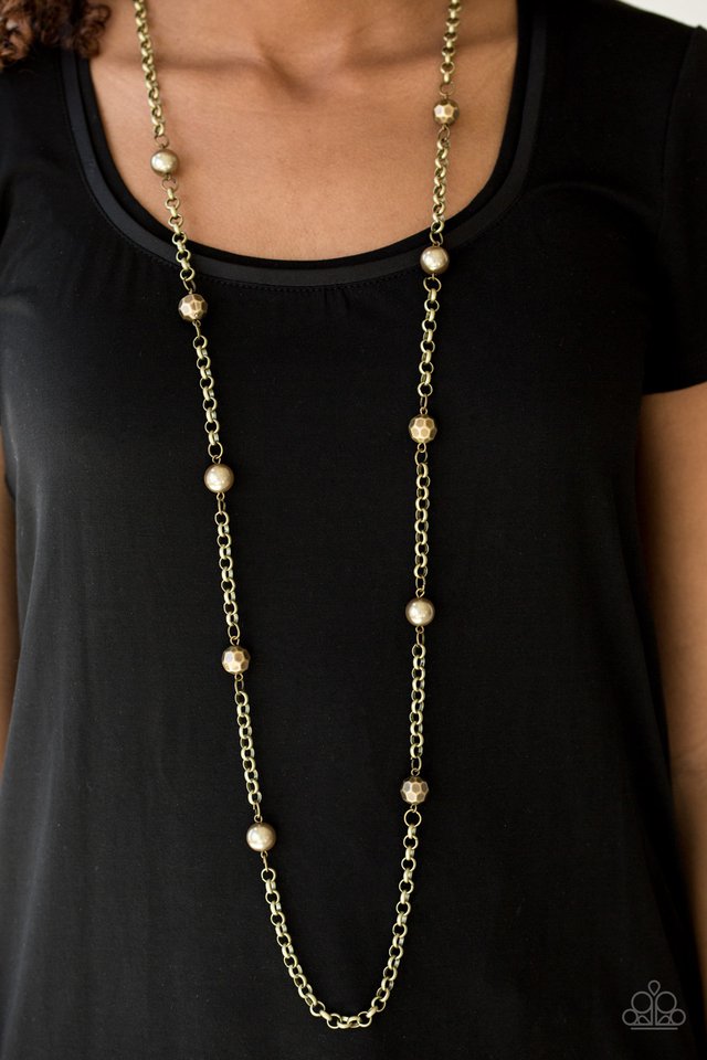 Paparazzi ♥ Showroom Shimmer - Brass ♥ Necklace