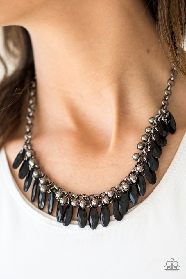 Paparazzi ♥ Jersey Shore - Black ♥ Necklace