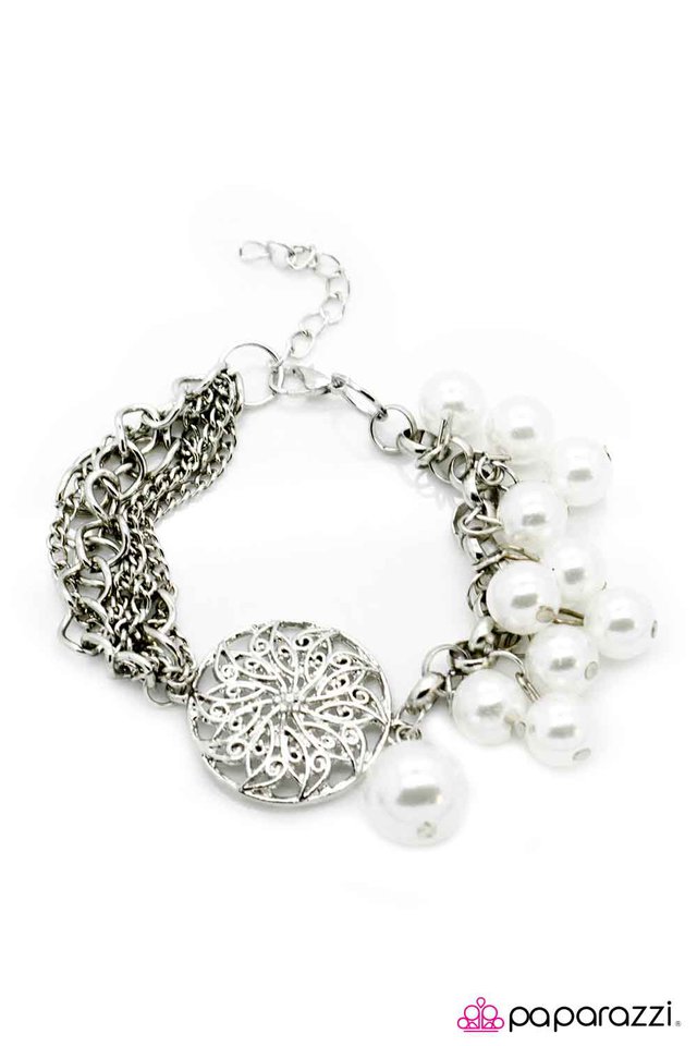 Paparazzi ♥ Hot Headed - White ♥ Bracelet