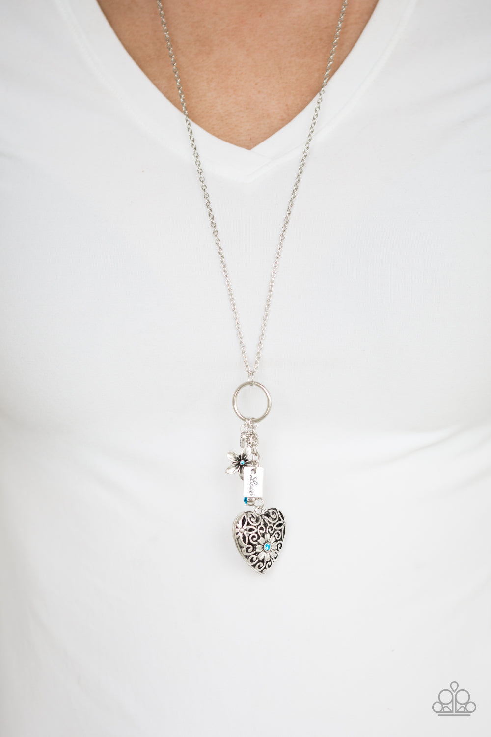 Paparazzi ♥ Vintage Valentine - Blue ♥  Necklace