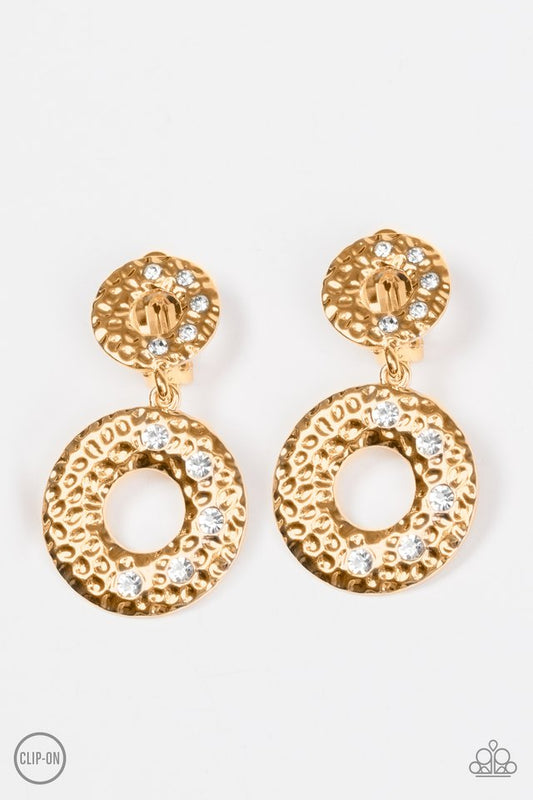 sophisticated-shimmer-gold-clip-on-p5co-gdxx-008xx