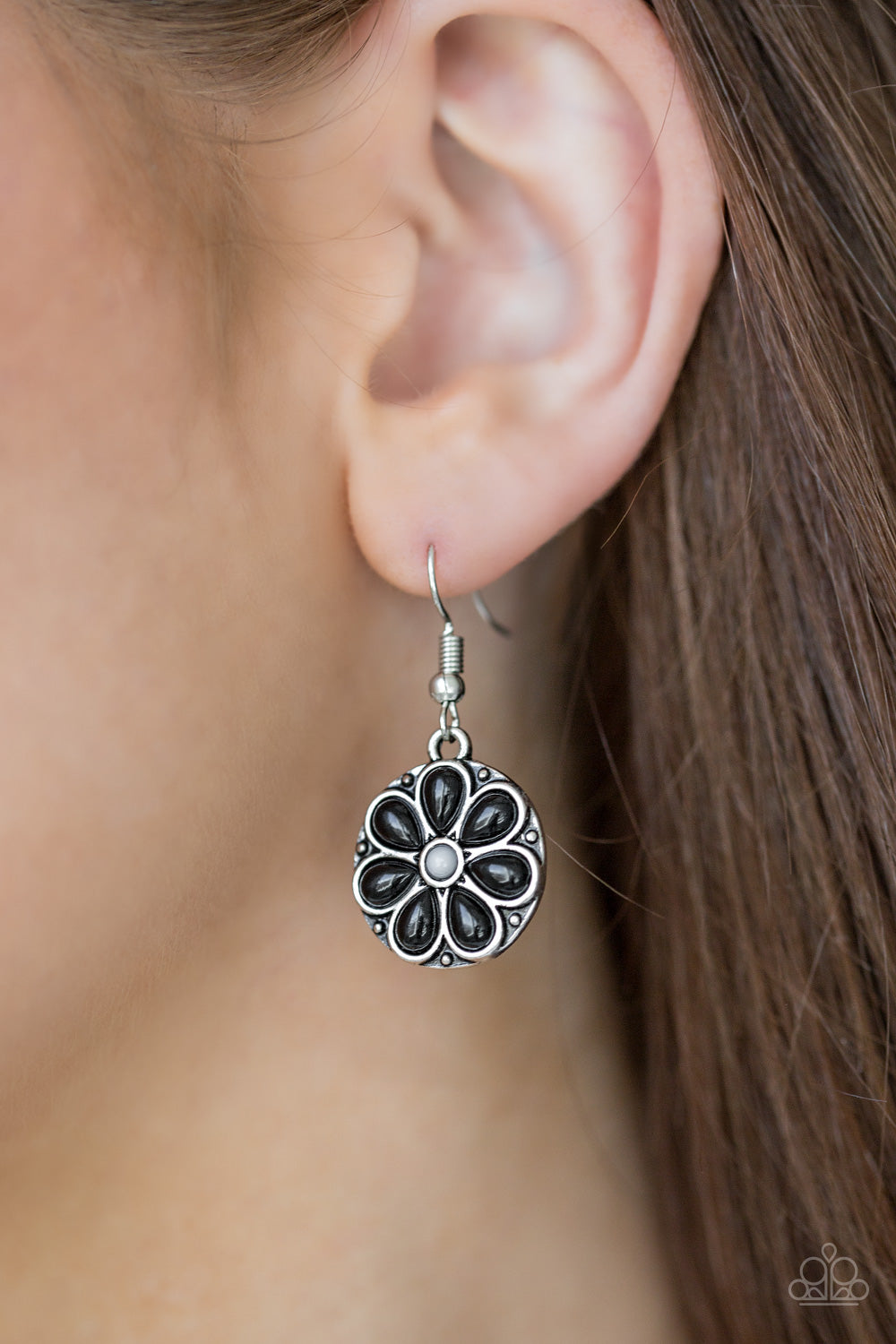 Paparazzi ♥ MARIGOLD Rush - Black ♥  Earrings