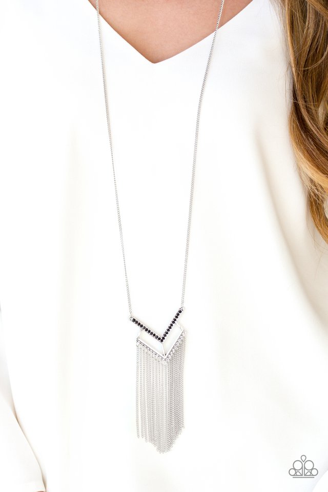 Paparazzi ♥ Alpha Glam - Black ♥ Necklace