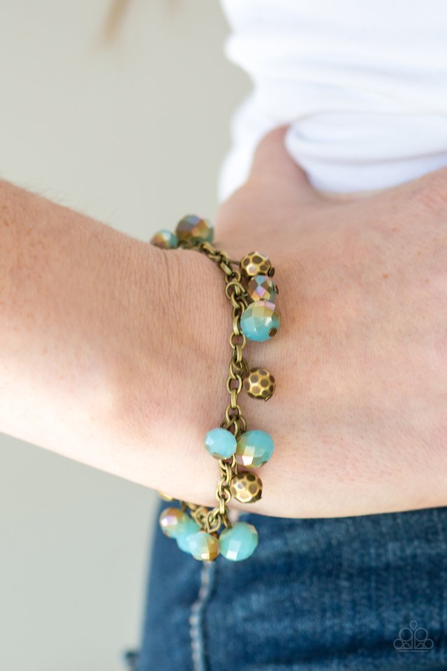 Paparazzi ♥ Brilliantly Burlesque - Brass ♥ Bracelet