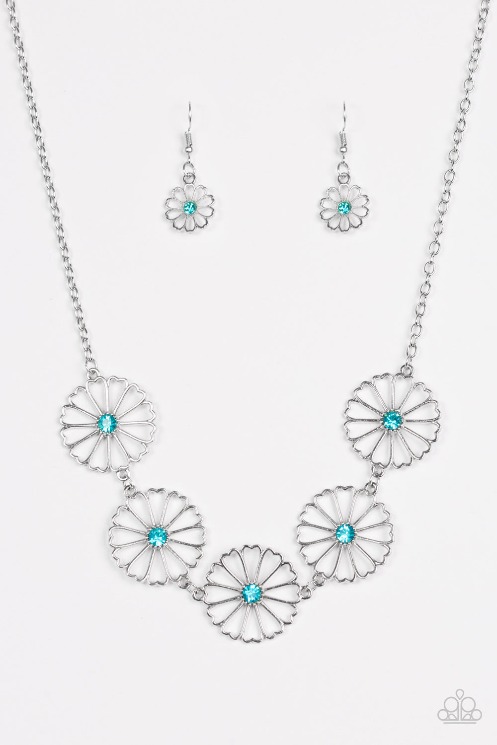 daffodil-gardens-blue-p2wh-blxx-292uo