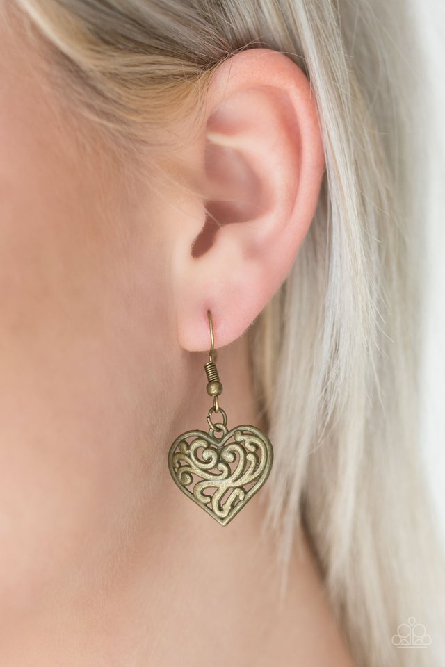 Paparazzi ♥ Heart Heaven - Brass ♥ Necklace