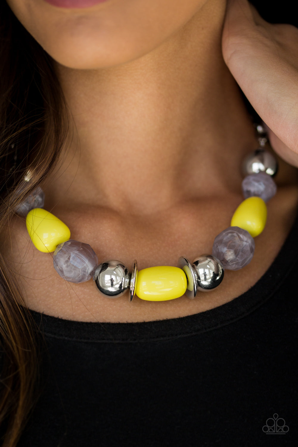 Paparazzi ♥ South Shore Sensation - Yellow ♥  Necklace