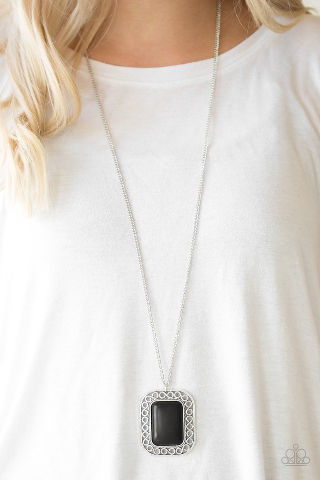 Paparazzi ♥ Peaceful Plains - Black ♥ Necklace
