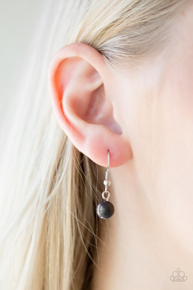 Paparazzi ♥ Peaceful Plains - Black ♥ Necklace