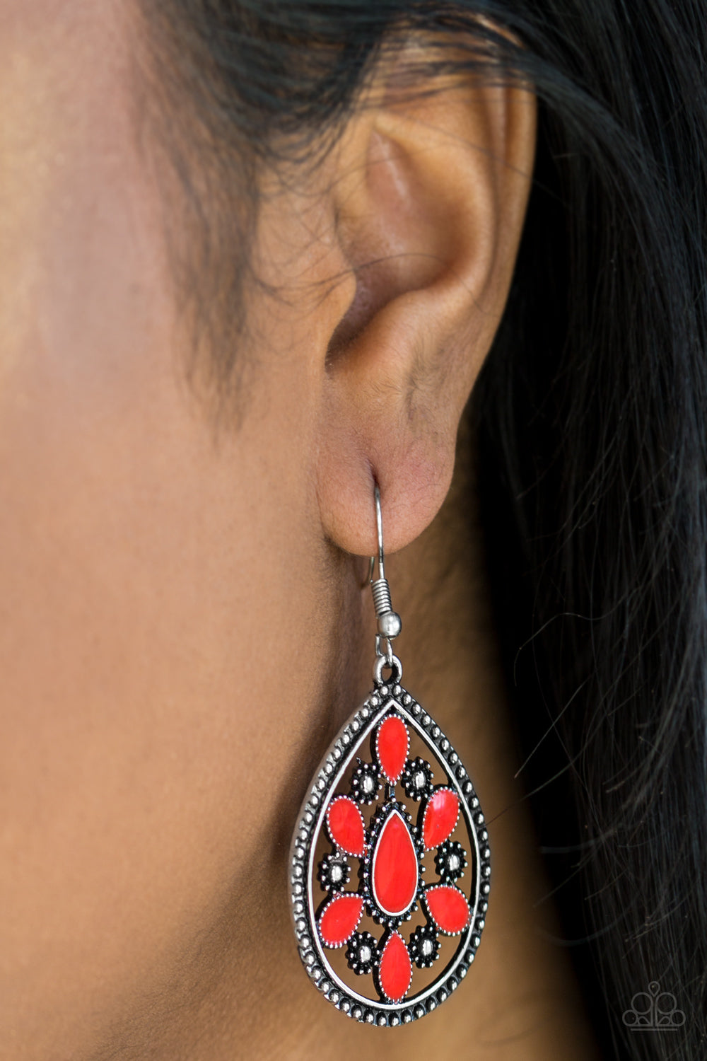Paparazzi ♥ Spring Arrival - Red ♥  Earrings