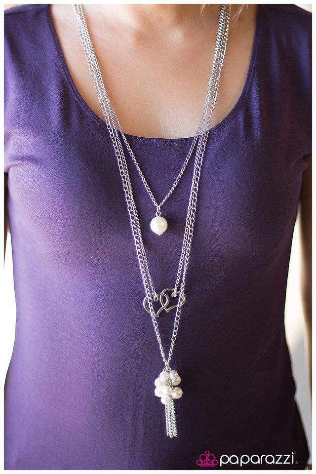 two-hearts-beat-as-one-white-p2re-wtxx-003xx