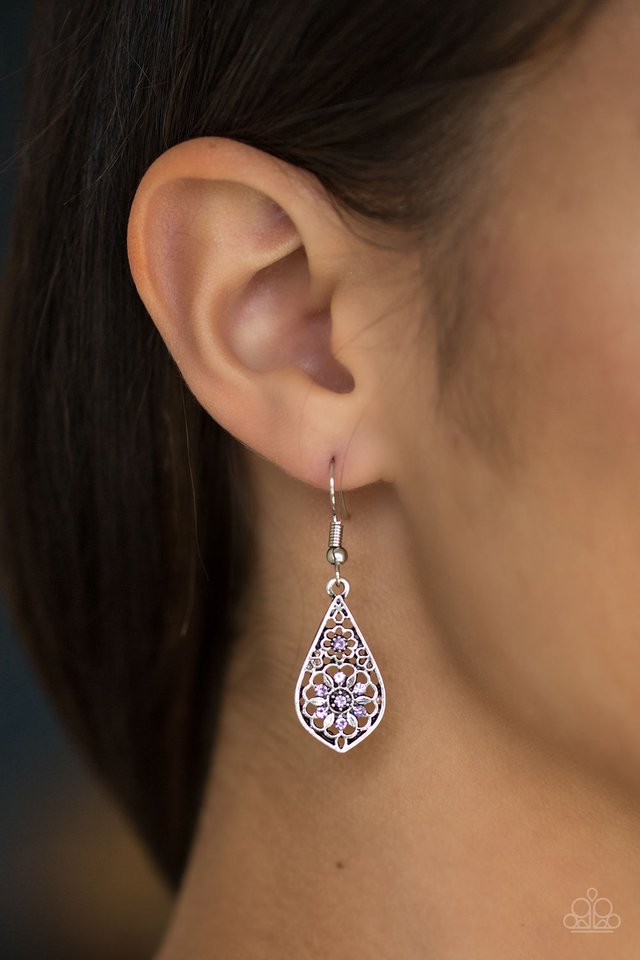 Paparazzi ♥ Spring Sparkle - Purple ♥ Earrings