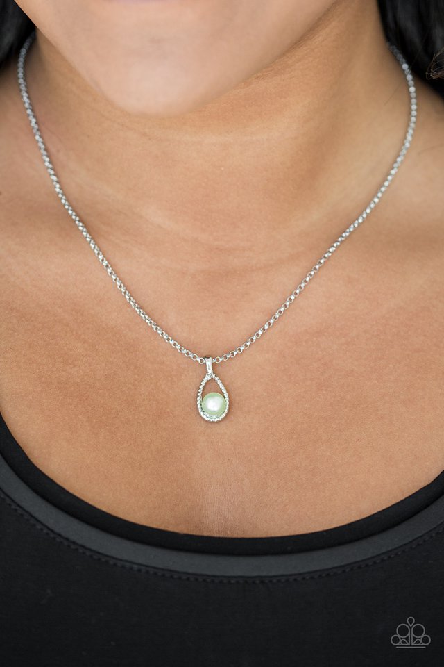 Paparazzi ♥ Traditionally Traditional - Green ♥ Necklace