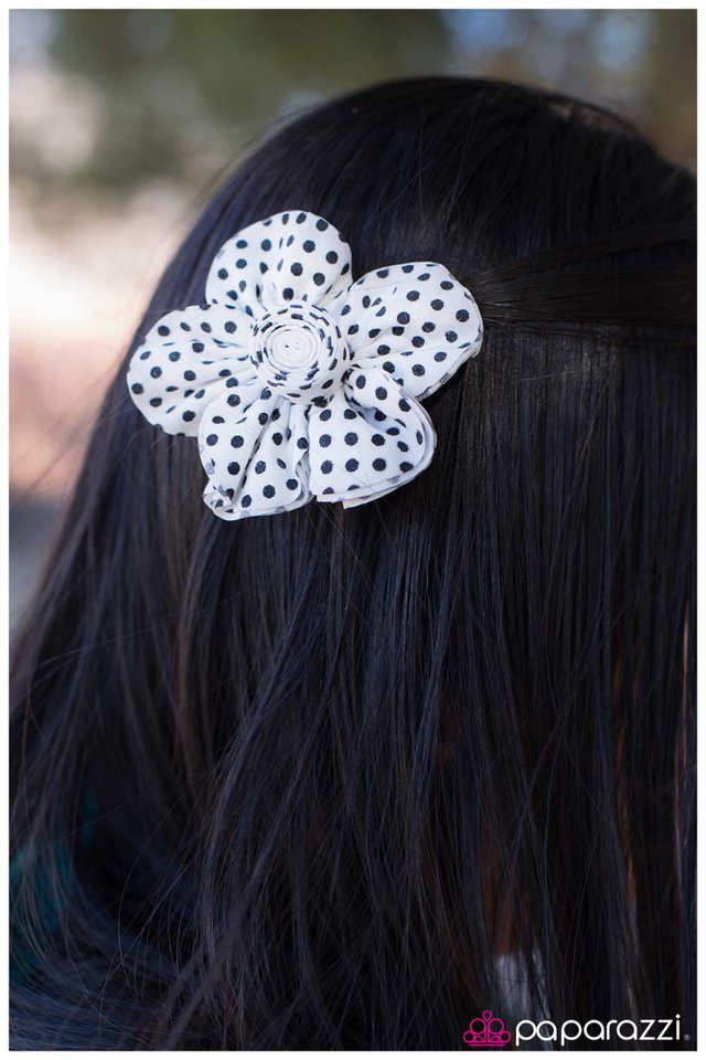 spot-on-white-p7pr-wtxx-006xx
