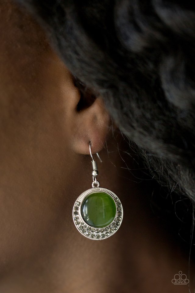 Paparazzi ♥ Gleam Away - Green ♥ Earrings