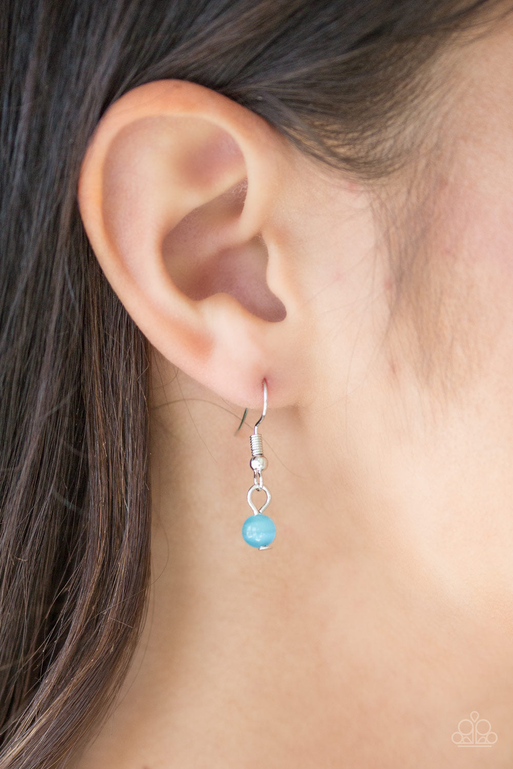 Paparazzi ♥ Keep It On The Down GLOW - Blue ♥  Necklace