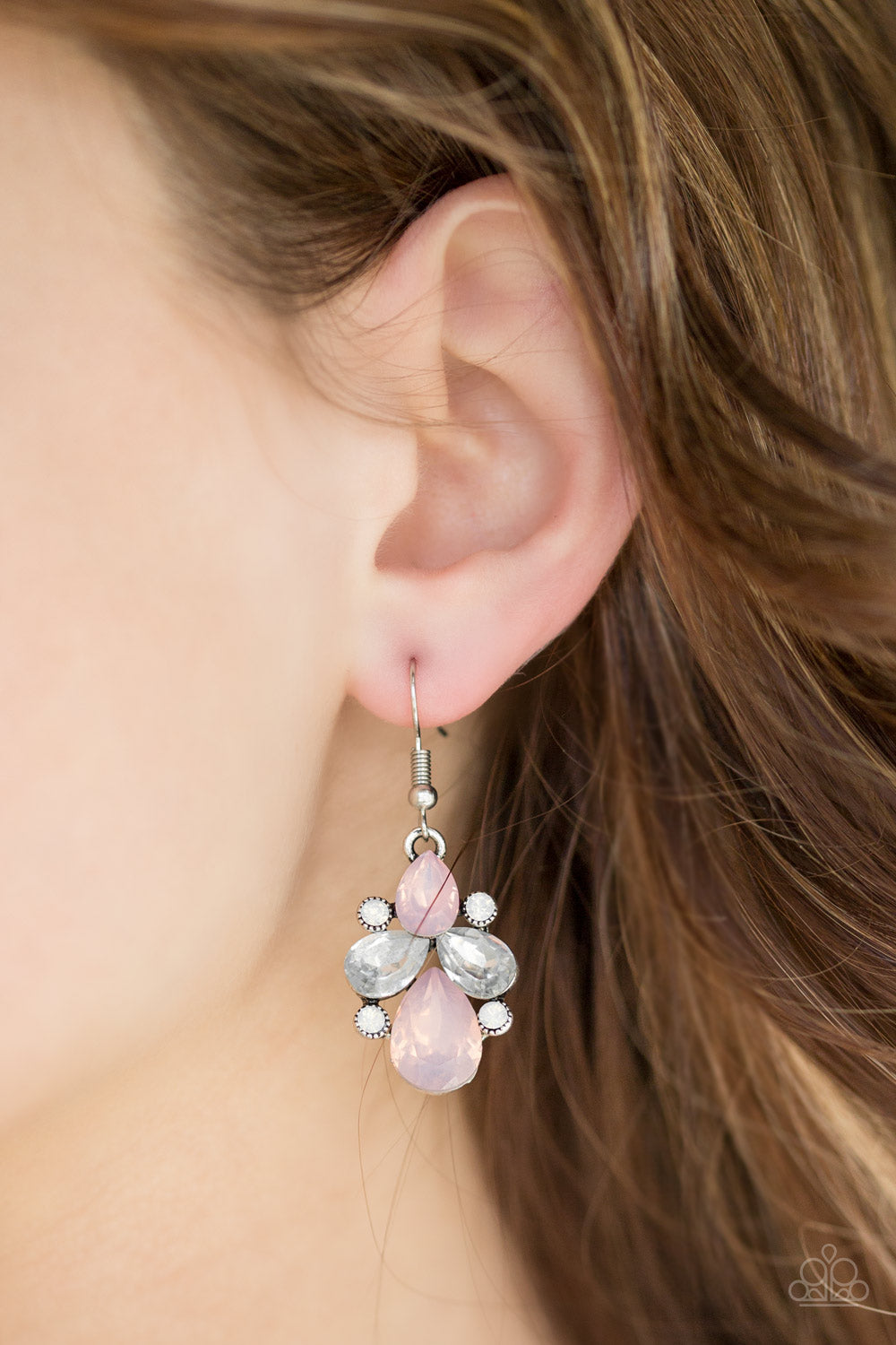 Paparazzi ♥ Wonderland Waltz - Pink ♥  Earrings