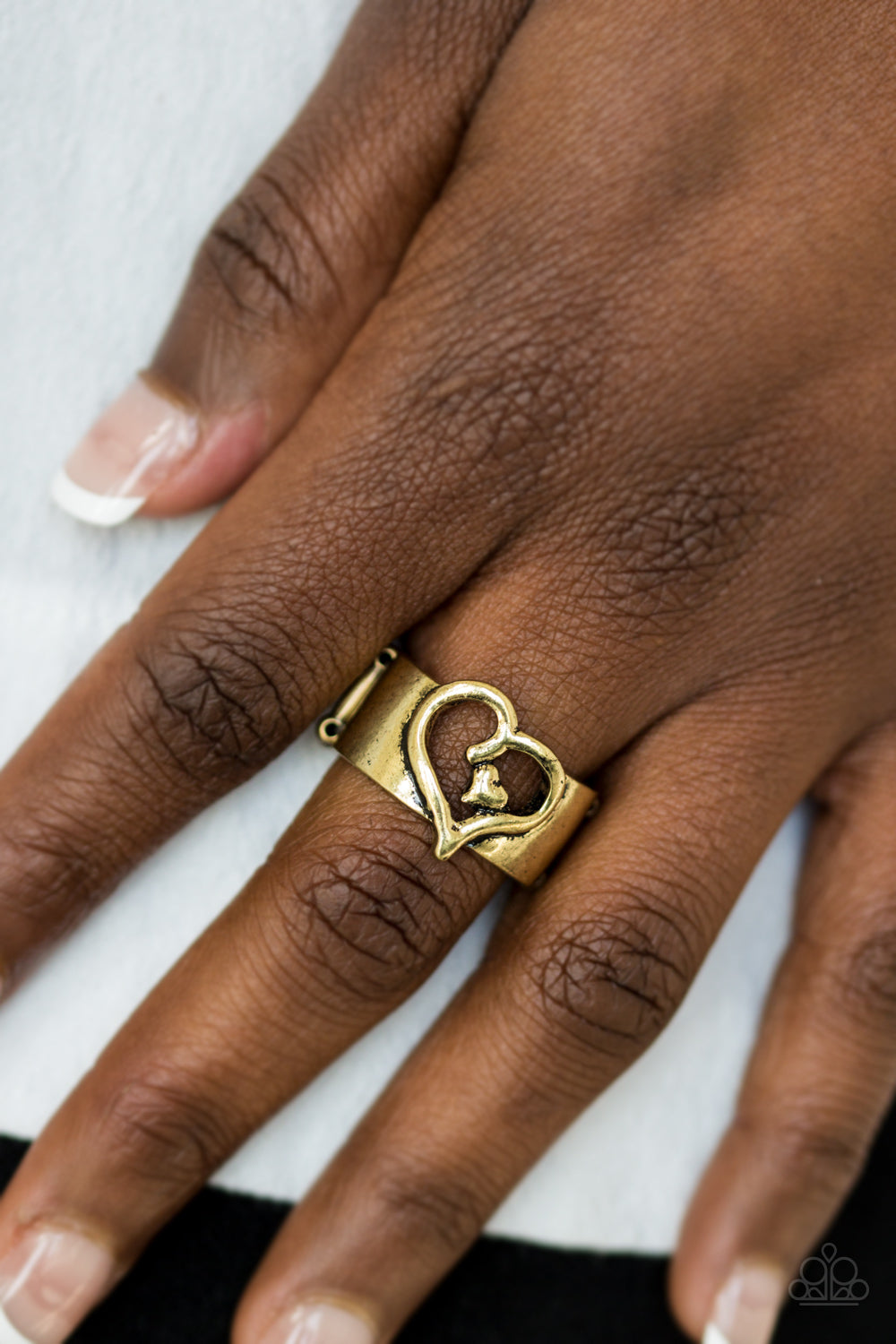 Paparazzi ♥ Cute As Cupid - Brass ♥  Ring