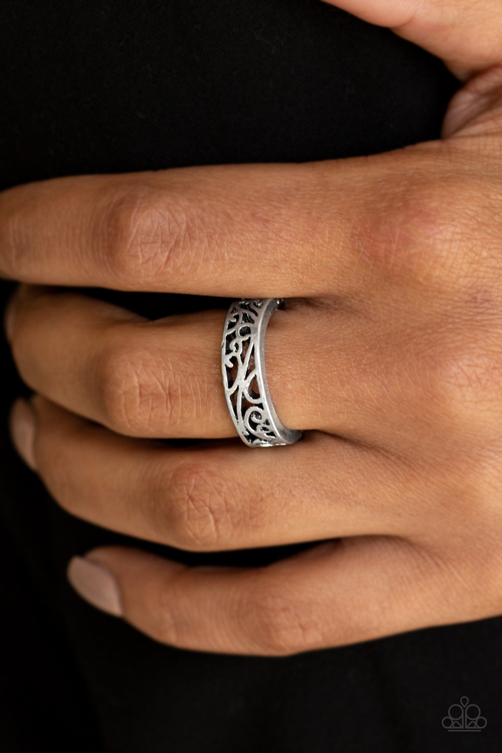 Paparazzi ♥ Wandering Wisteria - Silver ♥  Ring