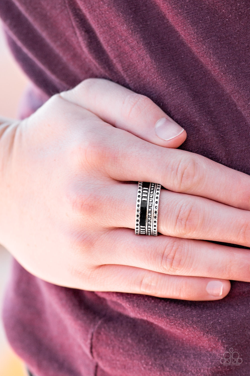 Paparazzi ♥ Super Summer - Black ♥  Ring