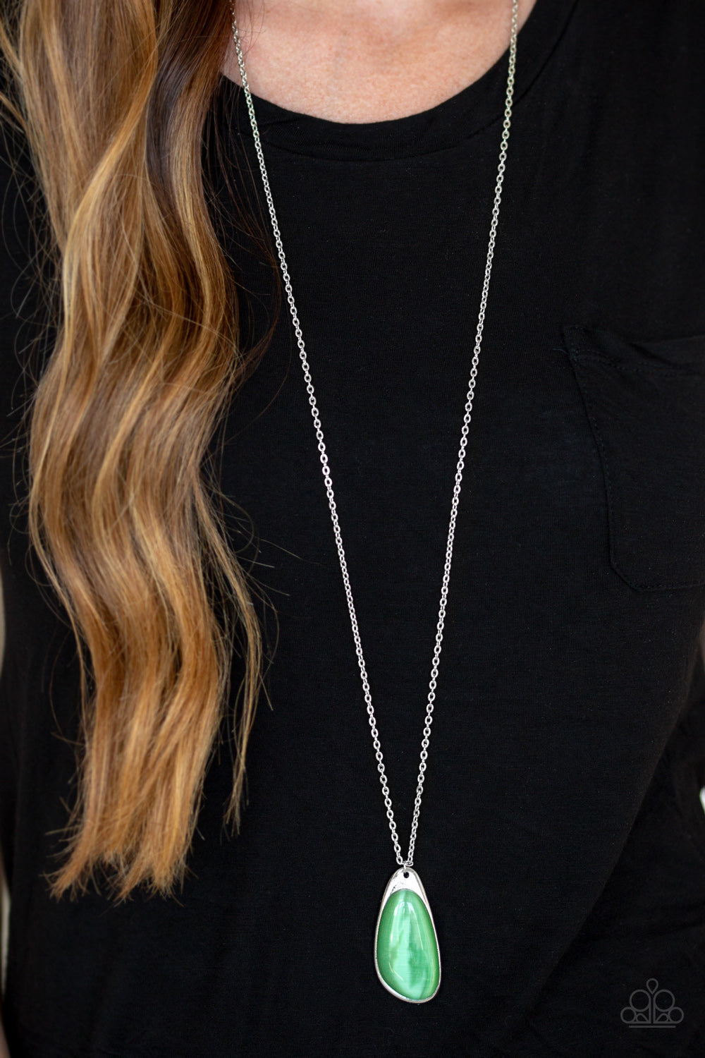 Paparazzi ♥ Magically Modern - Green ♥  Necklace