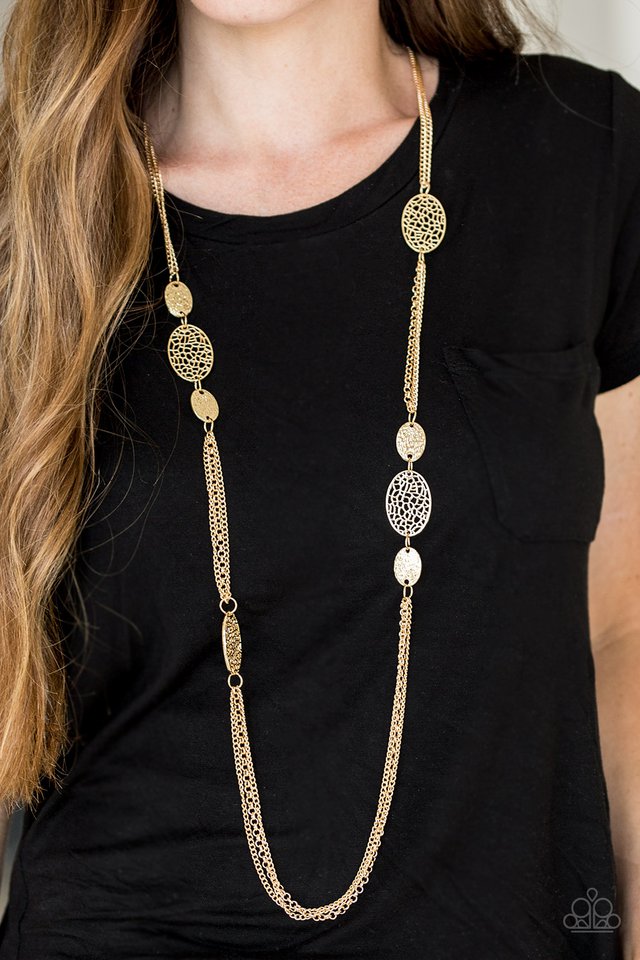 Paparazzi ♥ A Force Of Nature - Gold ♥ Necklace