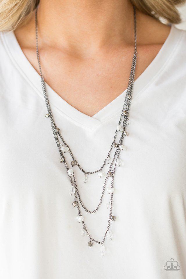 Paparazzi ♥ Pebble Beach Beauty - Black ♥ Necklace