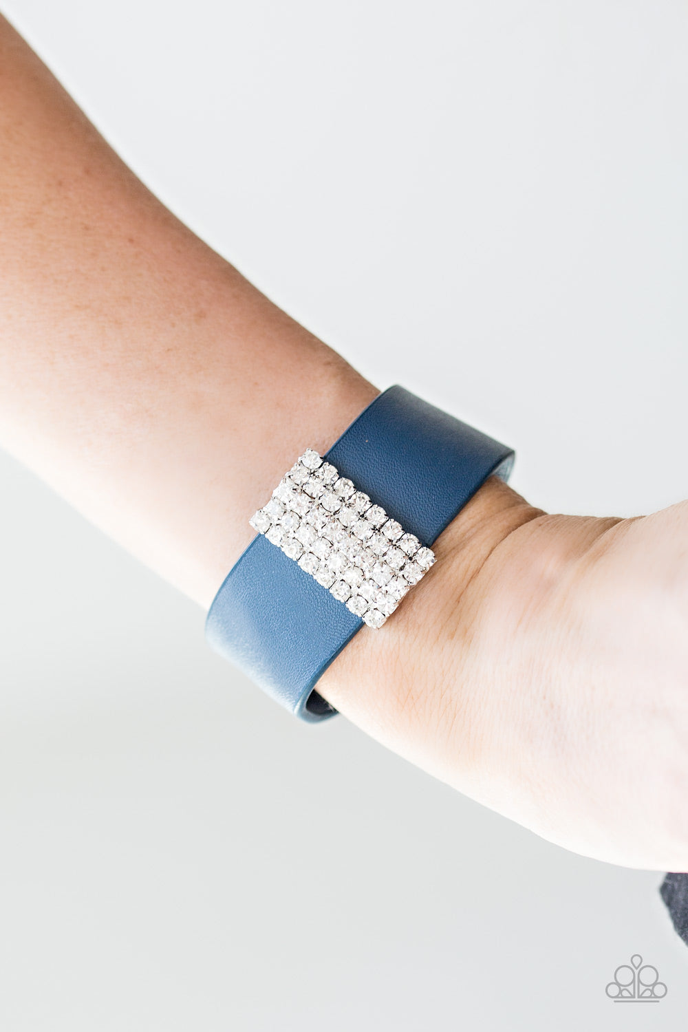 Paparazzi ♥ Walk The CATWALK - Blue ♥  Bracelet