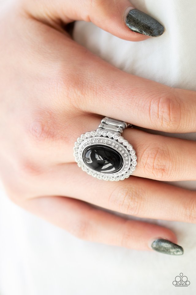 Paparazzi ♥ Opulently Olympian - Black ♥ Ring