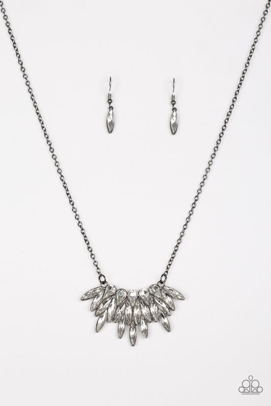 crowning-moment-black-p2re-bkxx-257xx