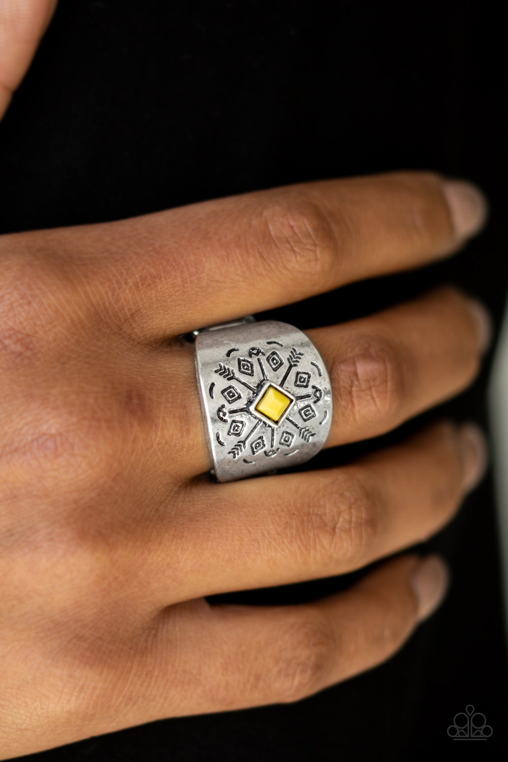 Paparazzi ♥ Here Today, Gone Tom-ARROW - Yellow ♥  Ring