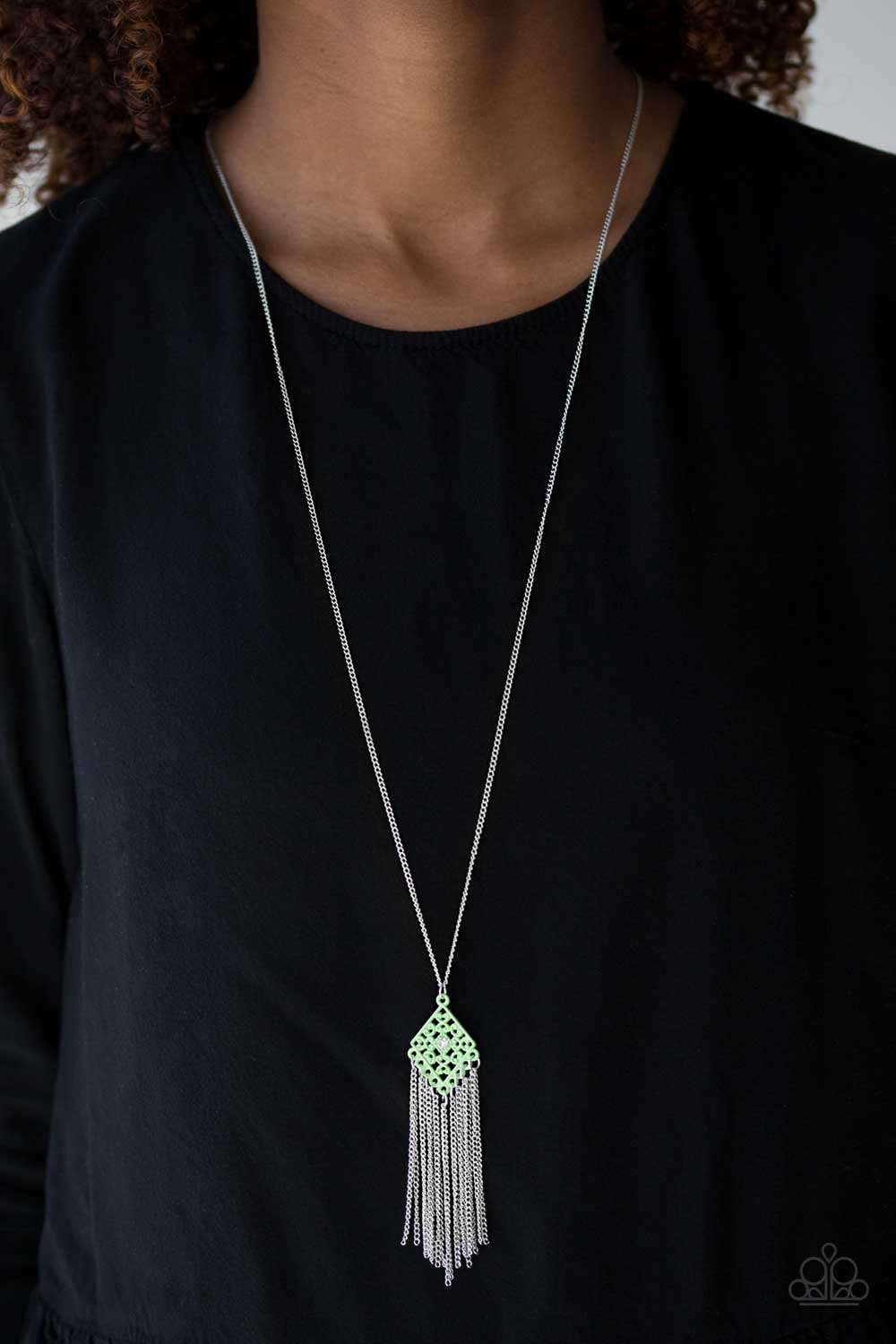 Paparazzi ♥ Color Me Capricious - Green ♥  Necklace