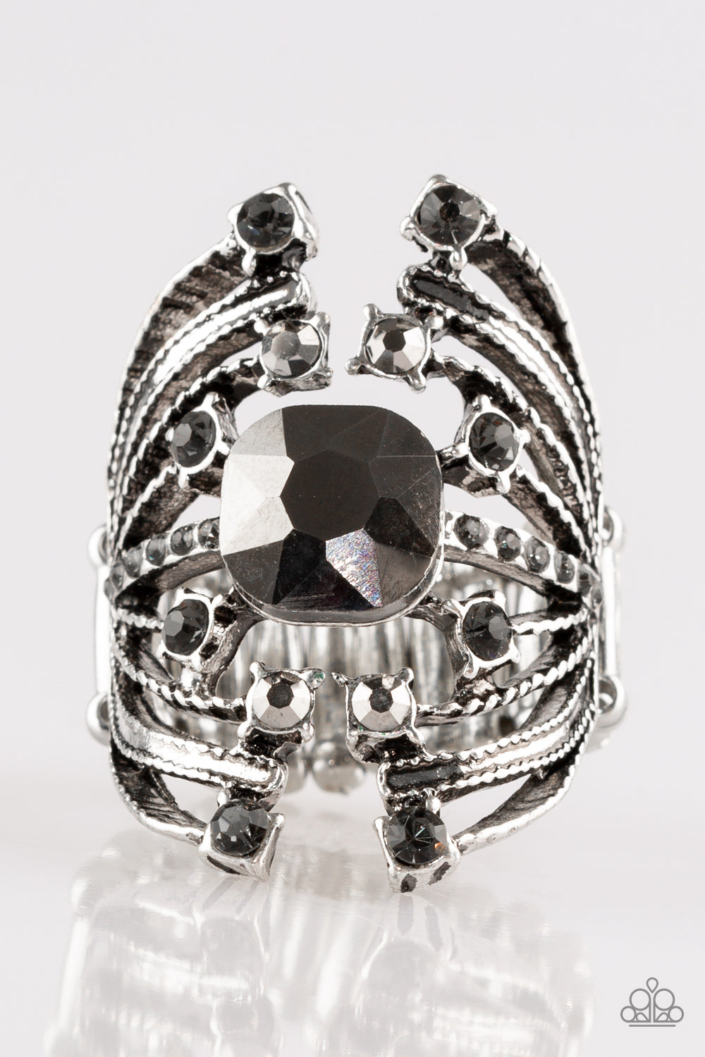 here-comes-the-champ-silver-p4re-svxx-112xx