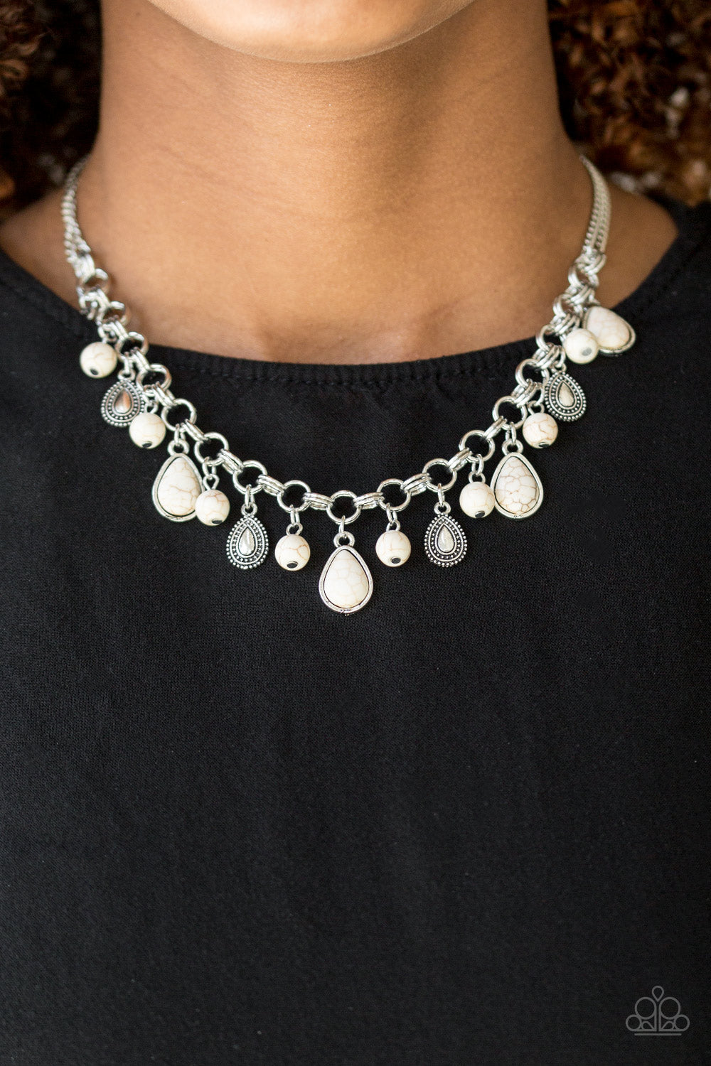 Paparazzi ♥ Welcome To Bedrock - White ♥  Necklace