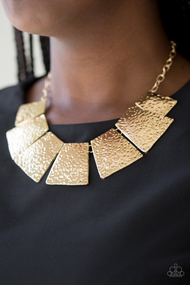 Paparazzi ♥ Here Comes The Huntress - Gold ♥ Necklace