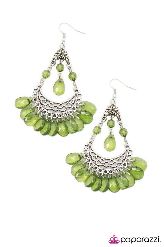 Paparazzi ♥ My Valentine - Green ♥ Earrings