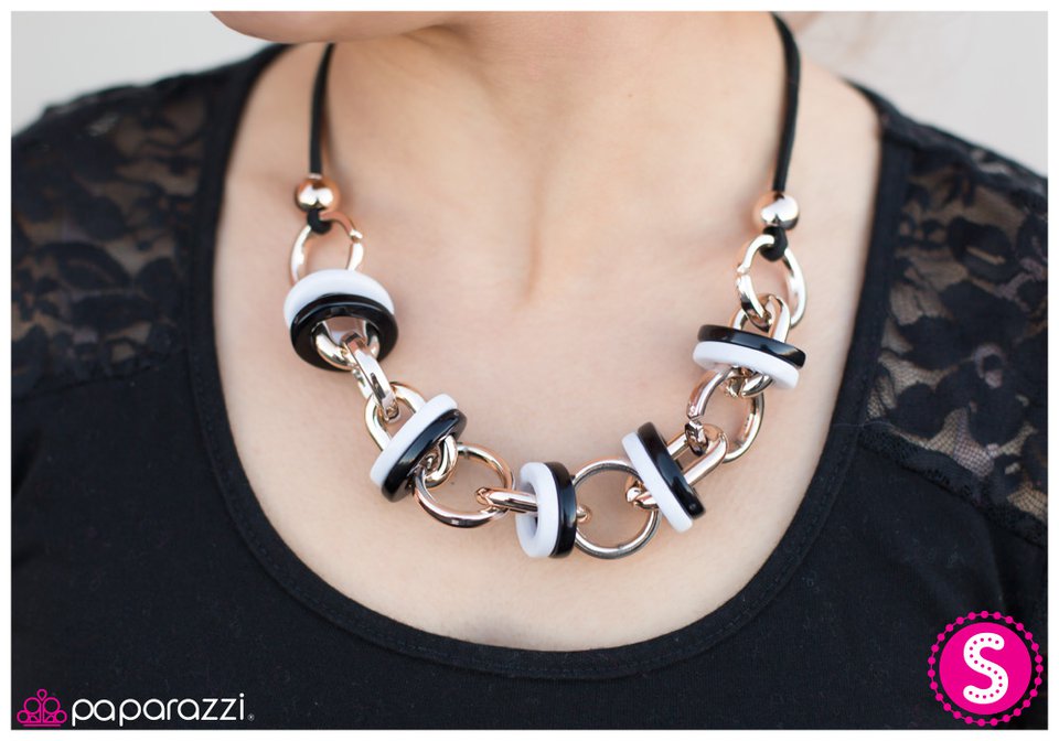 at-a-crossroads-gold-p2se-gdbk-001xx