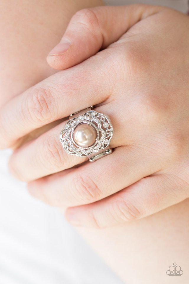 Paparazzi ♥ Pearl Princess - Brown ♥ Ring