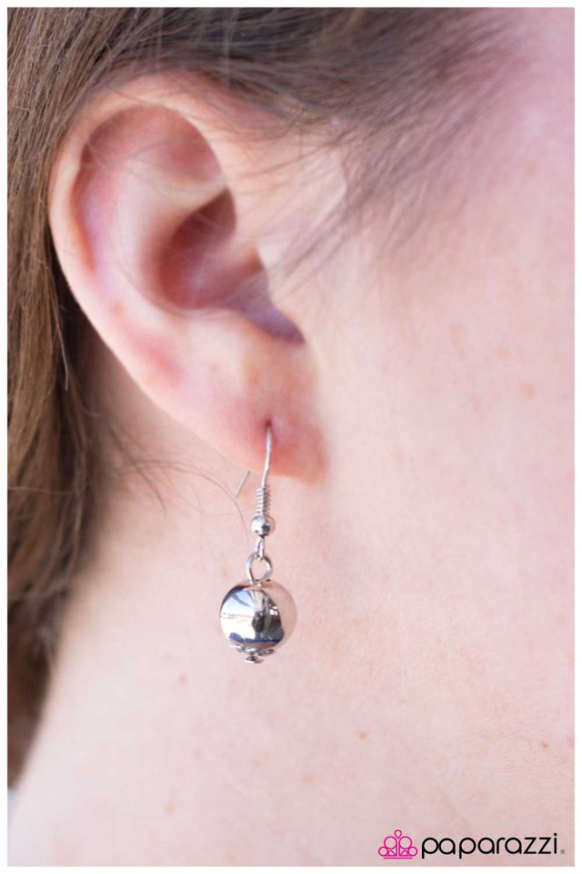 Paparazzi ♥ I Aim To Please - Silver ♥ Necklace