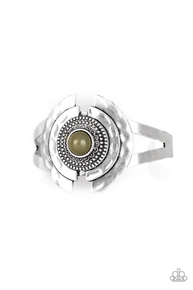 incredibly-indie-green-p9tr-grxx-031xx