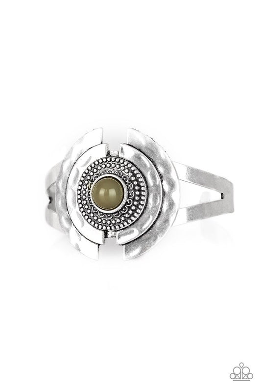 incredibly-indie-green-p9tr-grxx-031xx