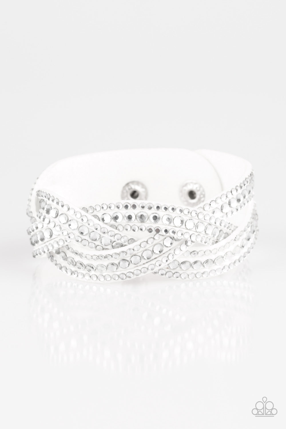 bring-on-the-bling-white-p9di-urwt-064xx
